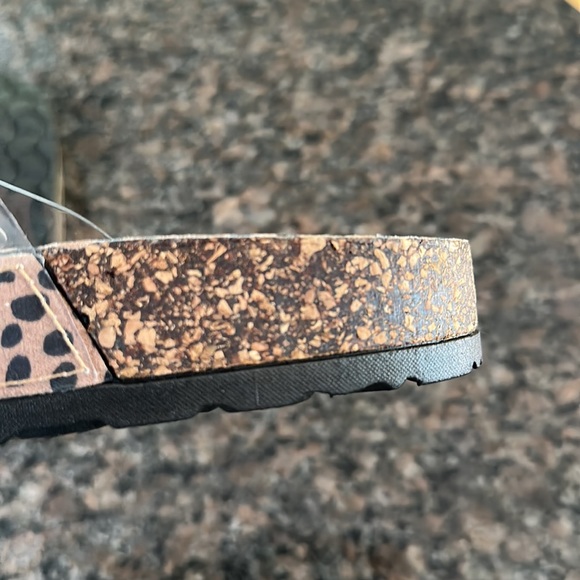 Sandals with molded footbed clear straps leopard bottom - Picture 5 of 5